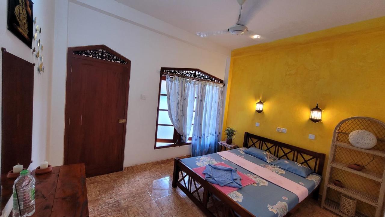 היקדואה Malika'S Yellow House מראה חיצוני תמונה